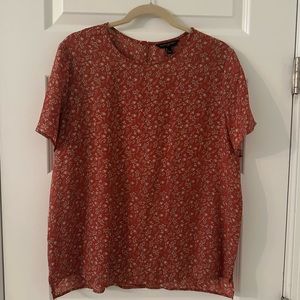 Banana republic floral top size L